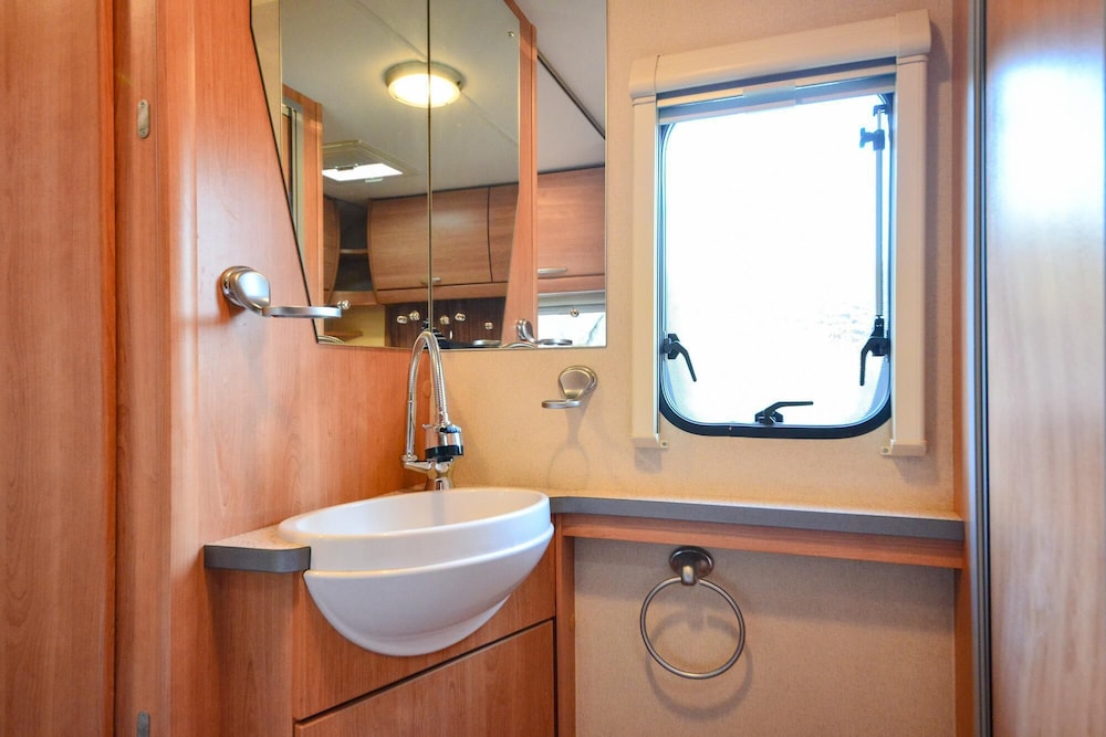 Basic Room, 1 Bedroom (Caravan 6) photo 2