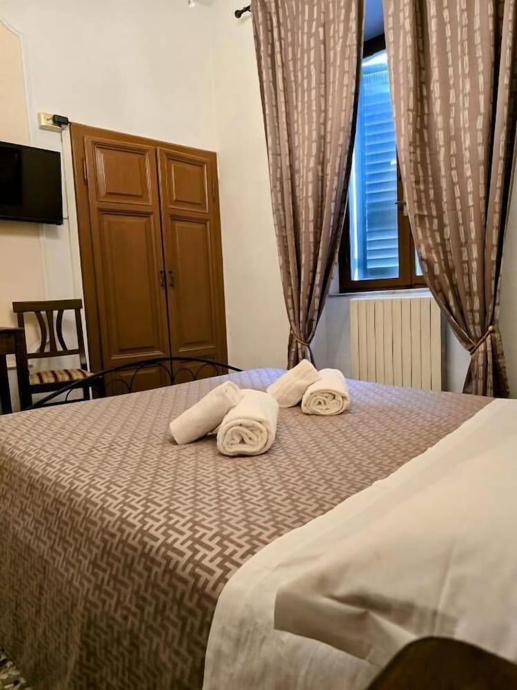 Economy Room