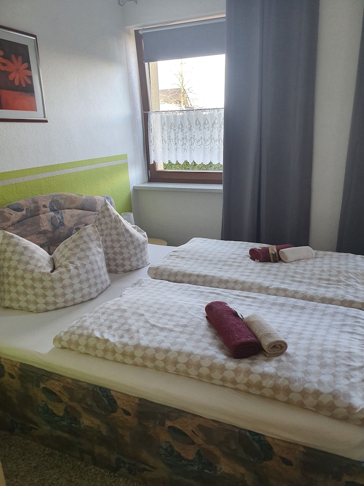 Standard Double Room, 1 Queen Bed photo 3