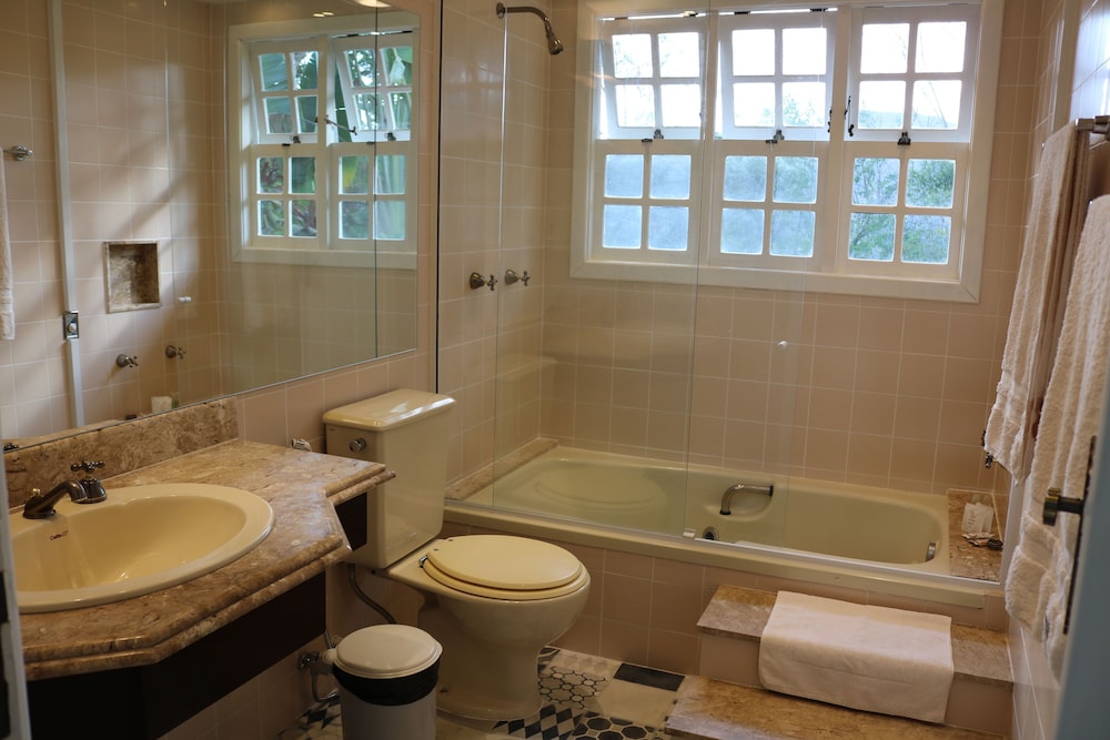 Comfort Suite, Garden View (Master) photo 2