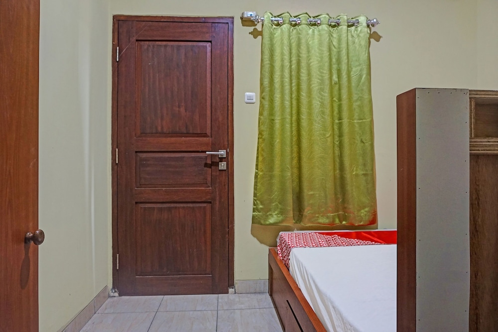 Standard Double Room - Photo 11