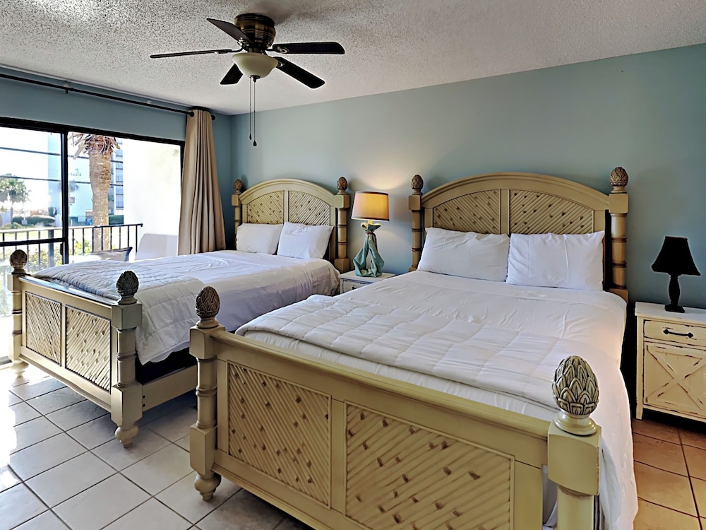 Condo (Villa 3209 - No Pets)