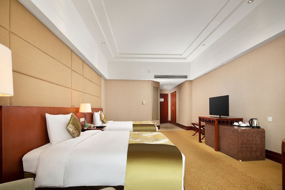 Deluxe Twin Room photo 2