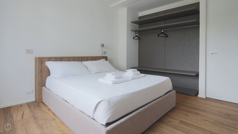 Apartment (1 Bedroom)
