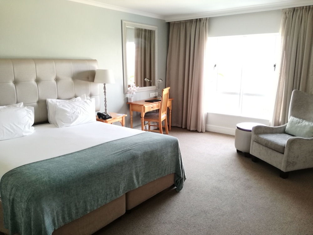 Suite, 1 Bedroom, Non Smoking, River View - Photo 2