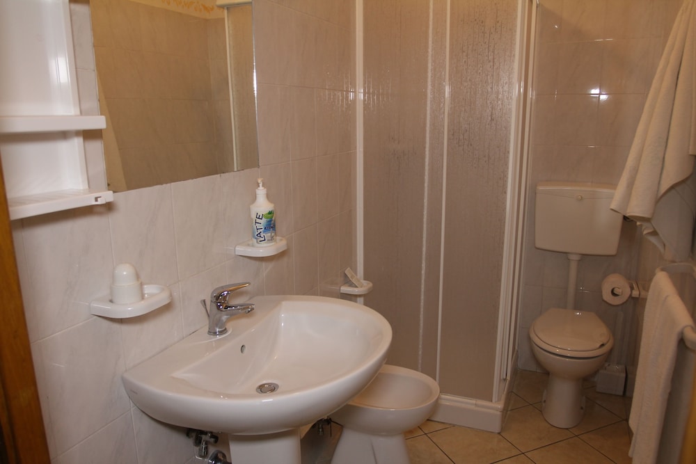 Standard Double Room, Balcony photo 3