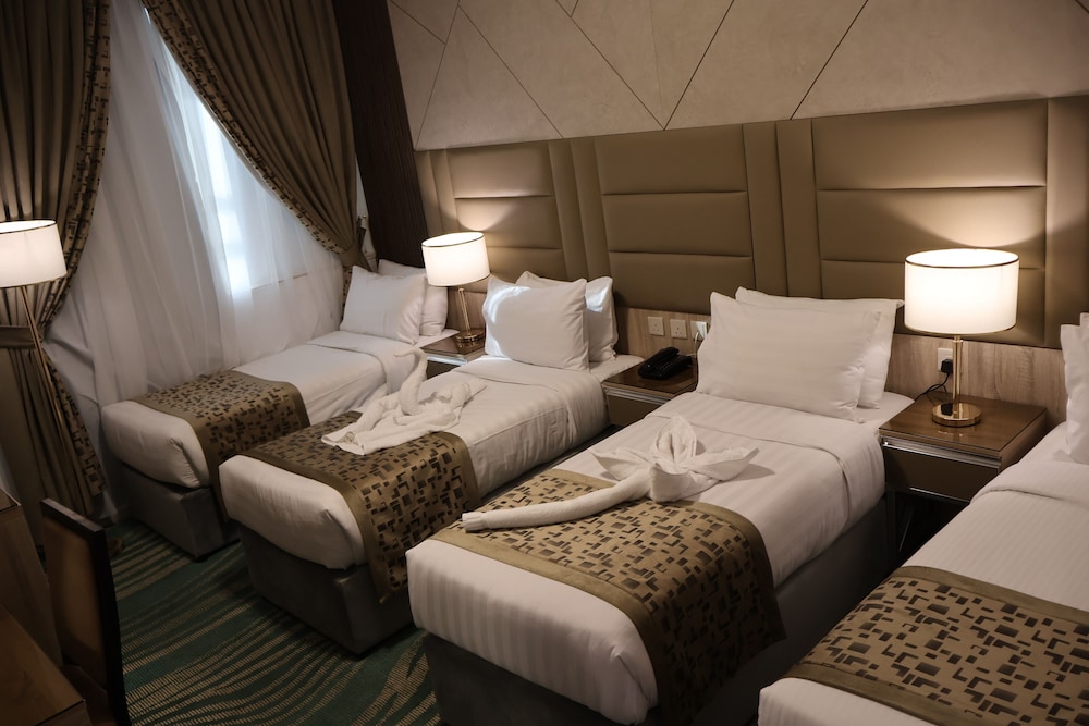 Standard Quadruple Room - Photo 2