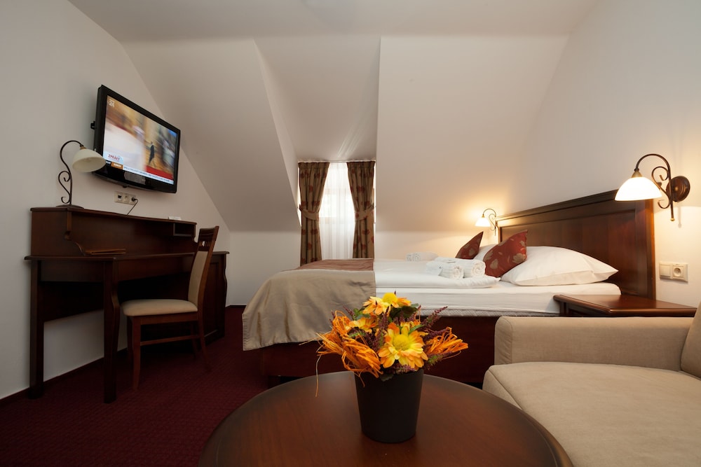 Deluxe Suite photo 3