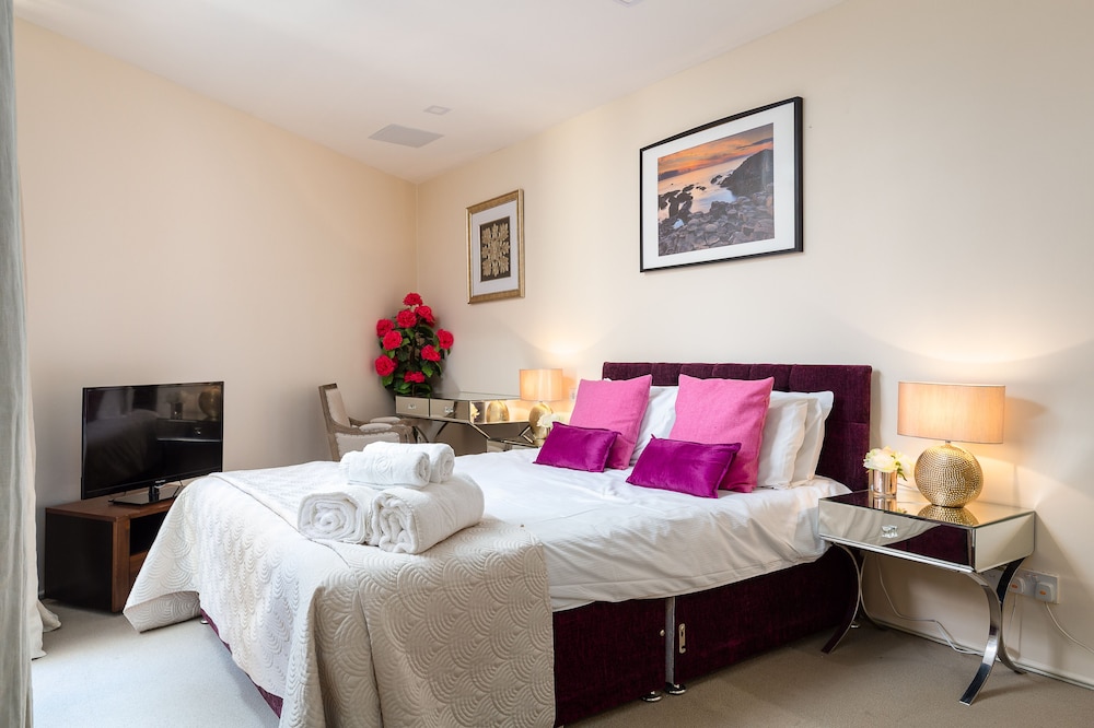 Apartment (2 Bedrooms)