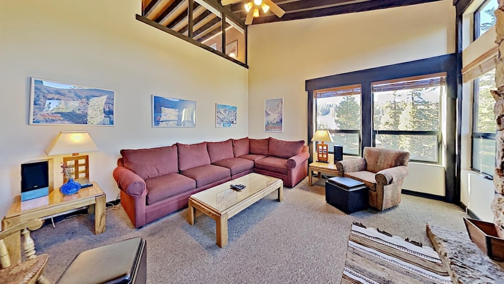 Condo, 4 Bedrooms