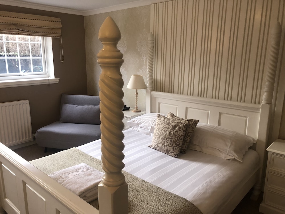 Premium Double Room, Ensuite (4 Poster Bed) photo 2