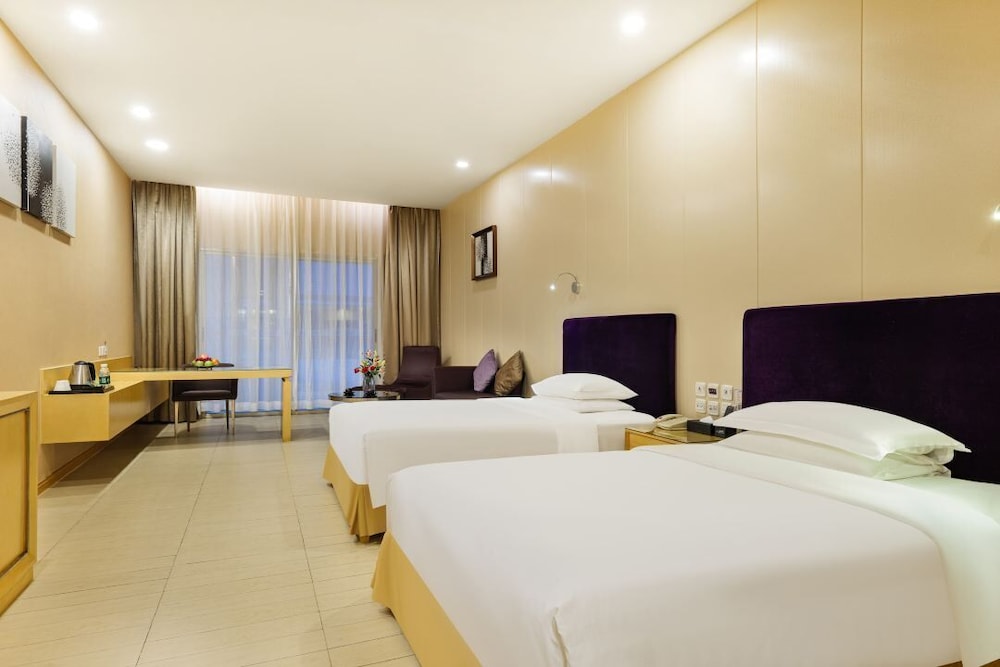 Standard Twin Room - Photo 1