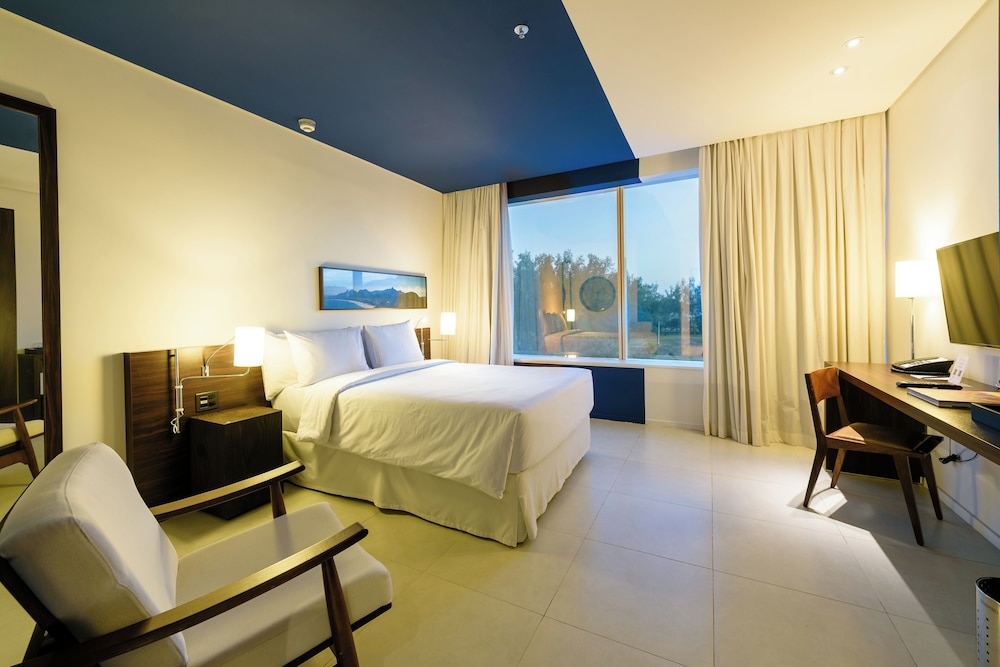 Available room