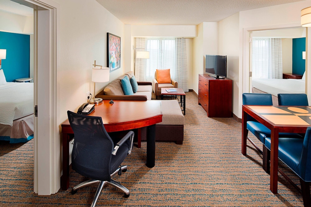 Suite, 2 Bedrooms photo 2