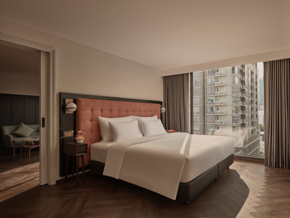 One Bedroom King Junior Suite