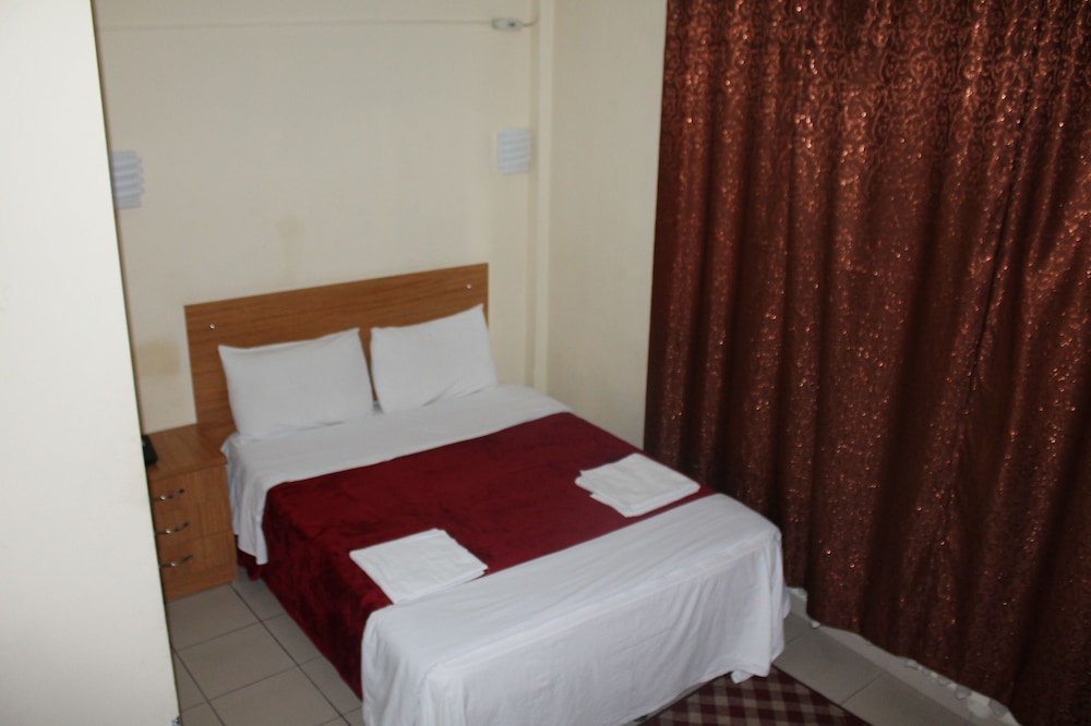 Double or Twin Room photo 2