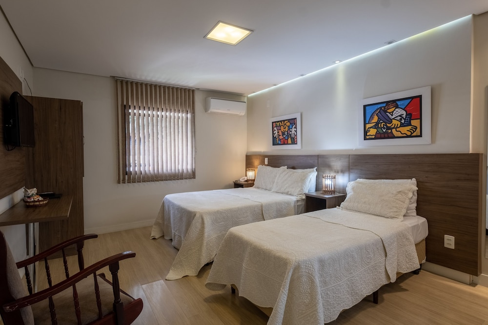 Superior Suite - Photo 8