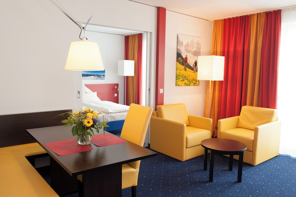 2-Room-Apartment for triple use, 1 Bedroom