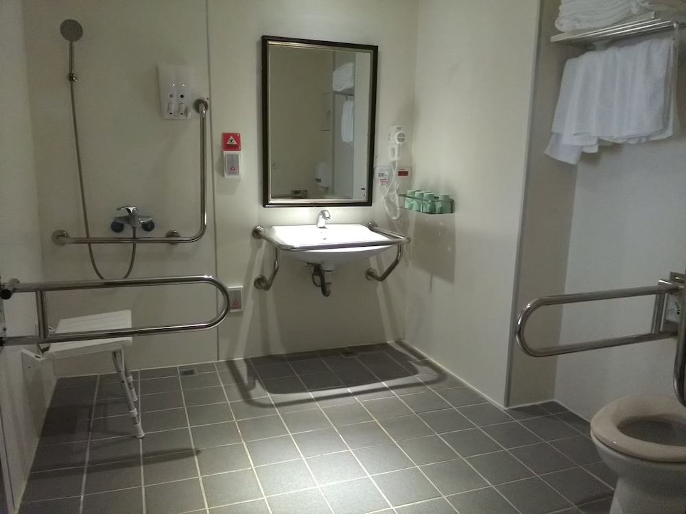 Family Triple Room, Multiple Beds, Accessible, Non Smoking photo 3