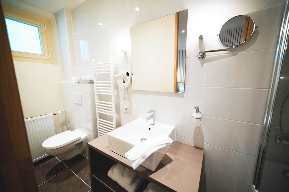 Double Room - Photo 14