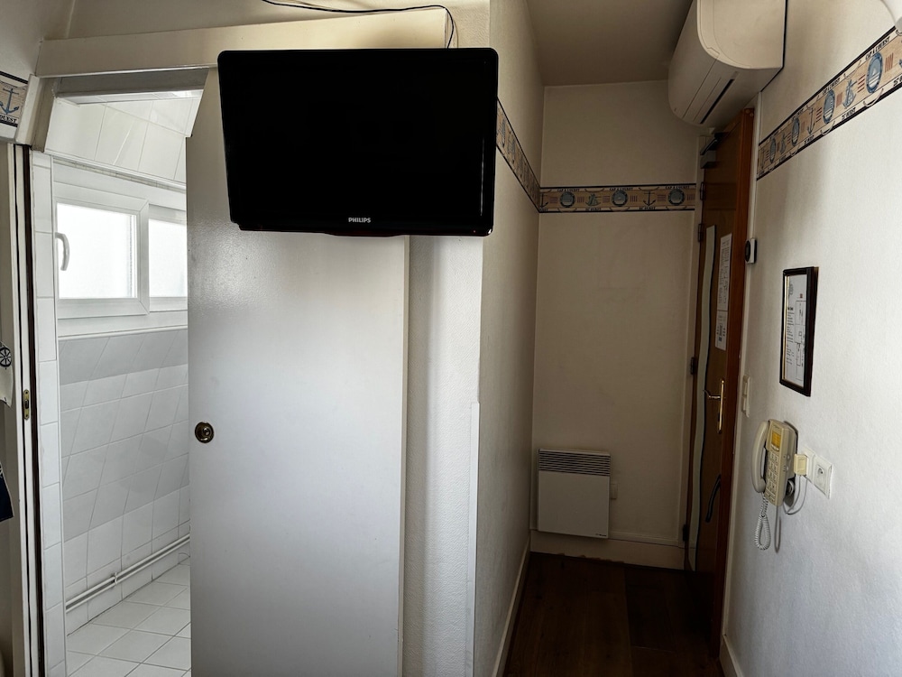 Standard Single Room 1 person photo 3