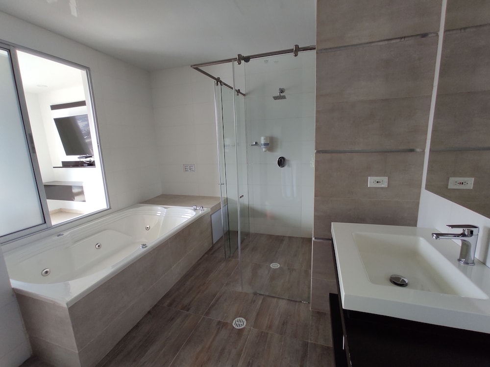 Grand Suite - Photo 8