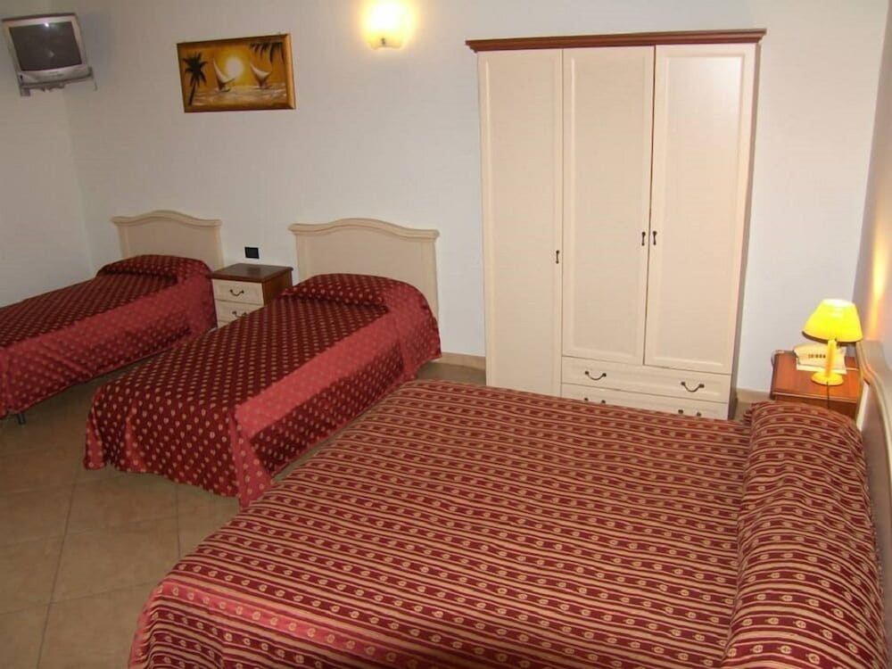 Quadruple Room photo 1