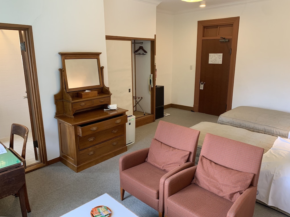 Economy Twin Room, Non Smoking