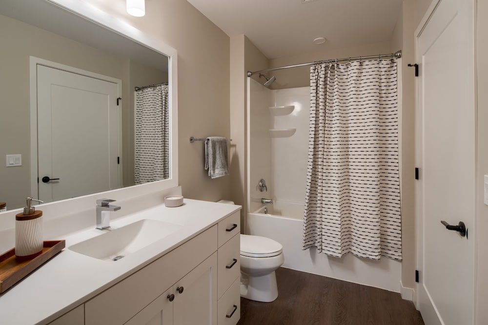 Apartment, 1 Bedroom - Photo 2