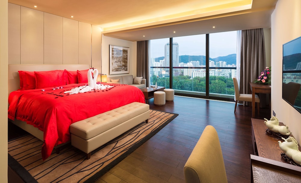 Honeymoon Suite With River View photo 1