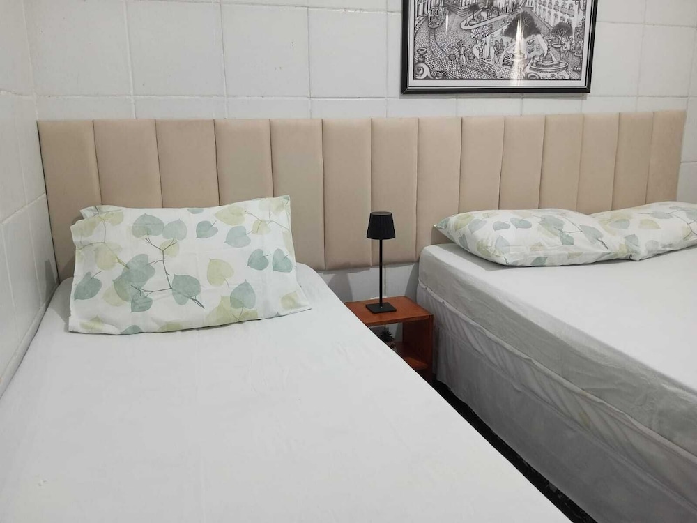 Quarto Triplo Família -Standard- Uma De Casal E Uma De Solteiro photo 1