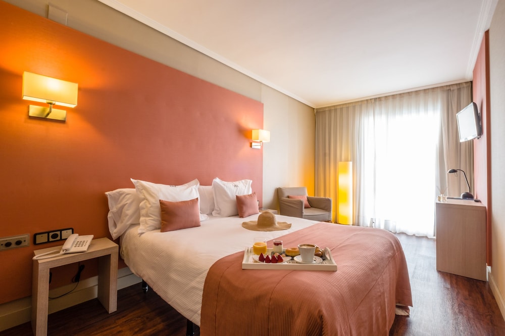 Double Room (Single Use) - Photo 4
