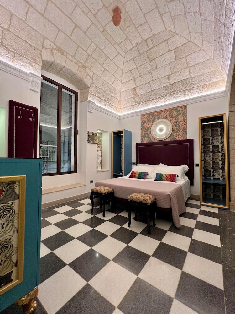 Royal Suite photo 2