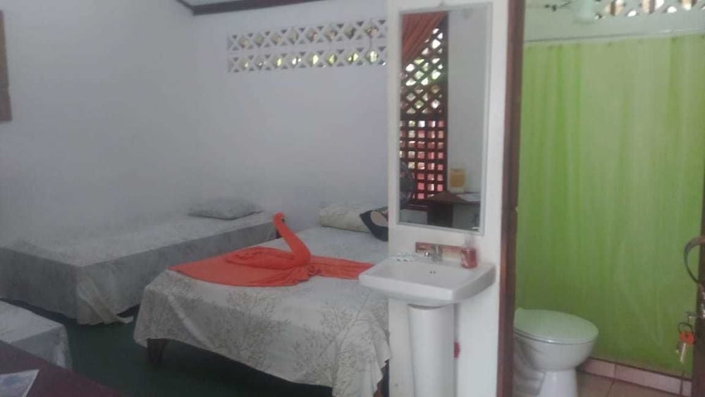 Family Room, Multiple Beds photo 2