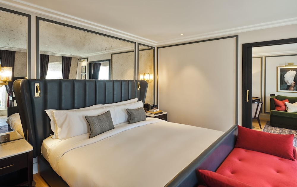 Suite (Fifth Floor ) photo 1