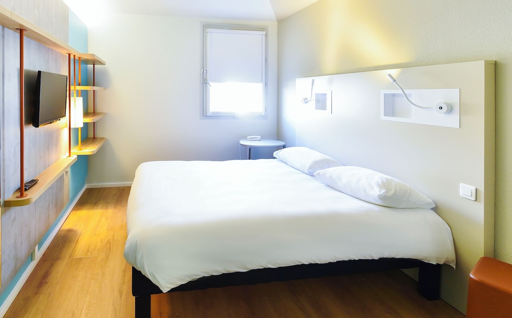 Room, Multiple Beds