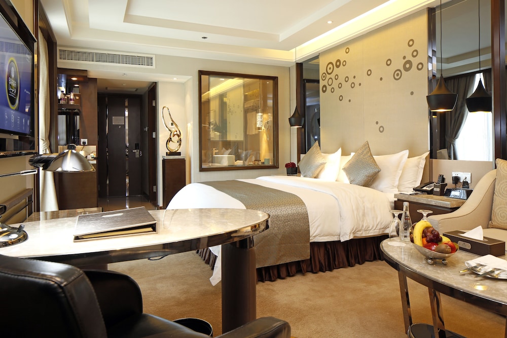 Premium Double Room, 1 King Bed, Garden View