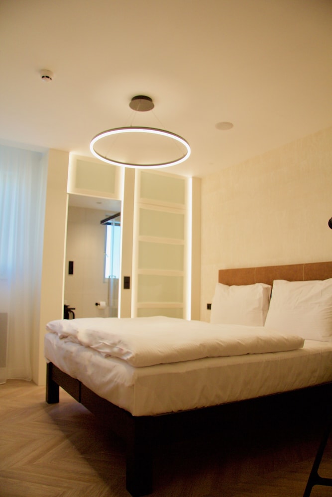 Available room