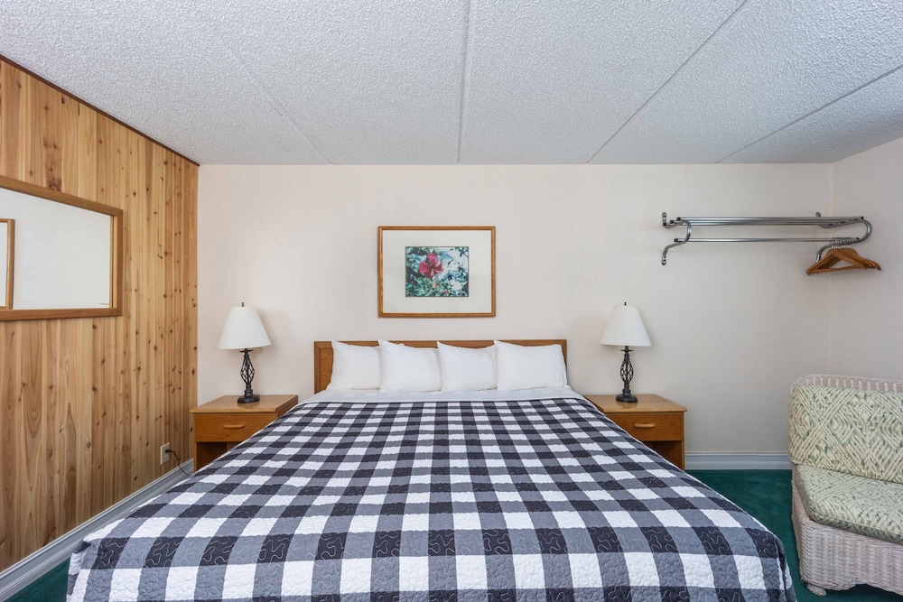 Suite, 1 King Bed