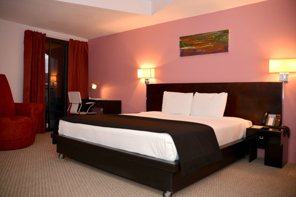 Standard Room, 1 King Bed