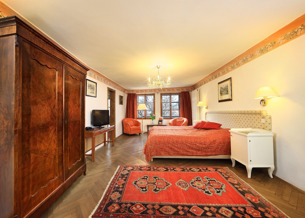 Suite photo 1