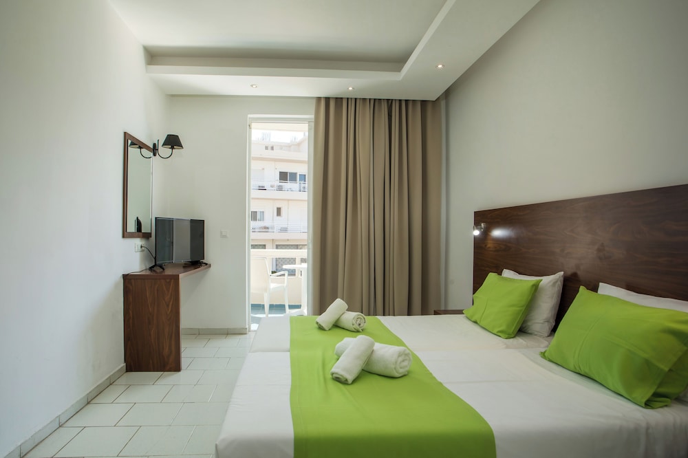Economy Room