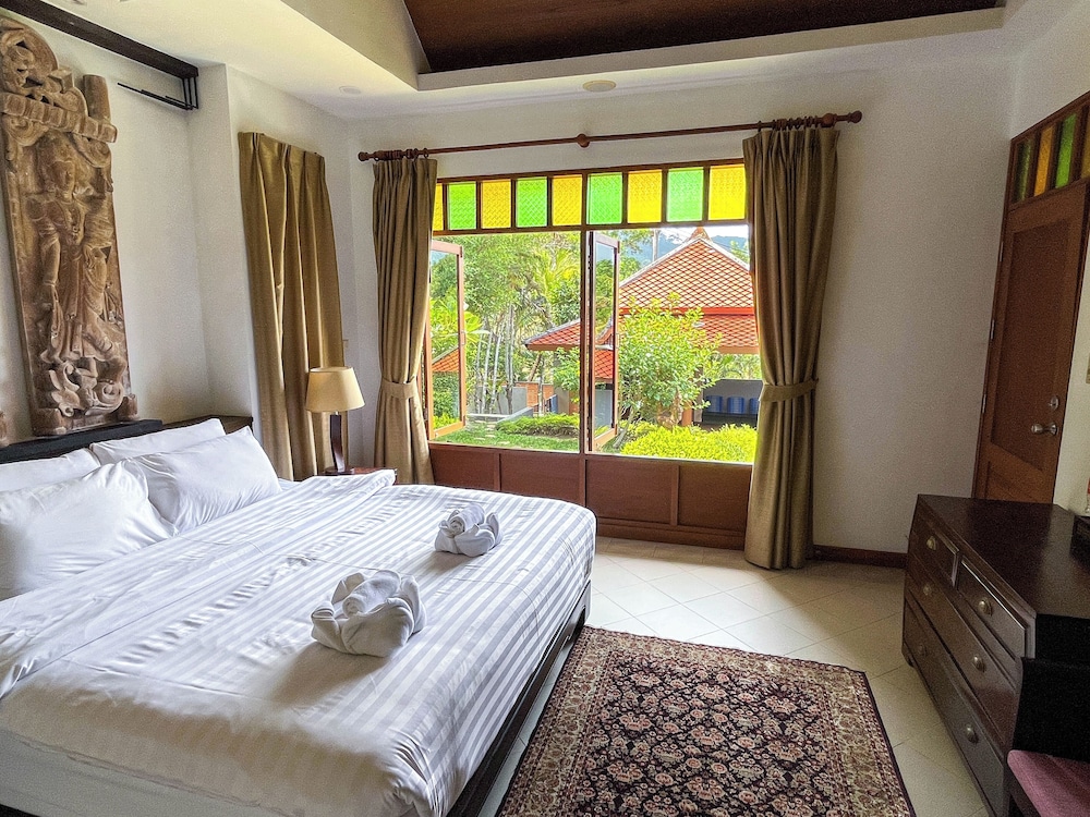 Deluxe Villa, 1 King Bed with Sofa bed, Kitchen, Pool View photo 2