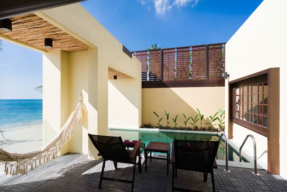 Beachfront Pool Villa - Photo 5