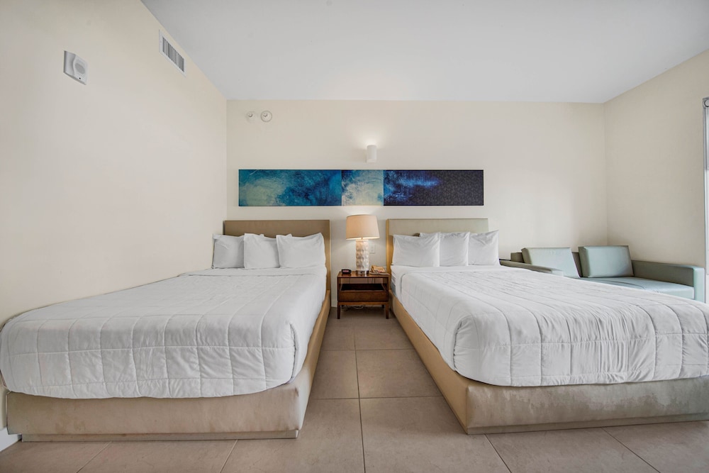 Deluxe Room, Balcony