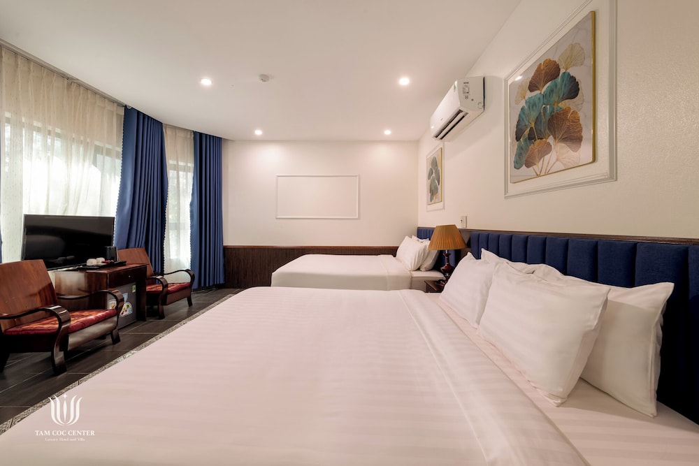 Superior Quadruple Room, City View