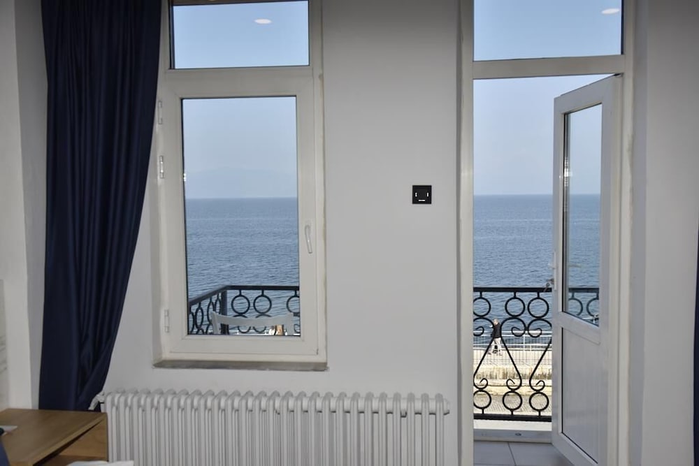 STANDARD SEA VIEW ROOM photo 3