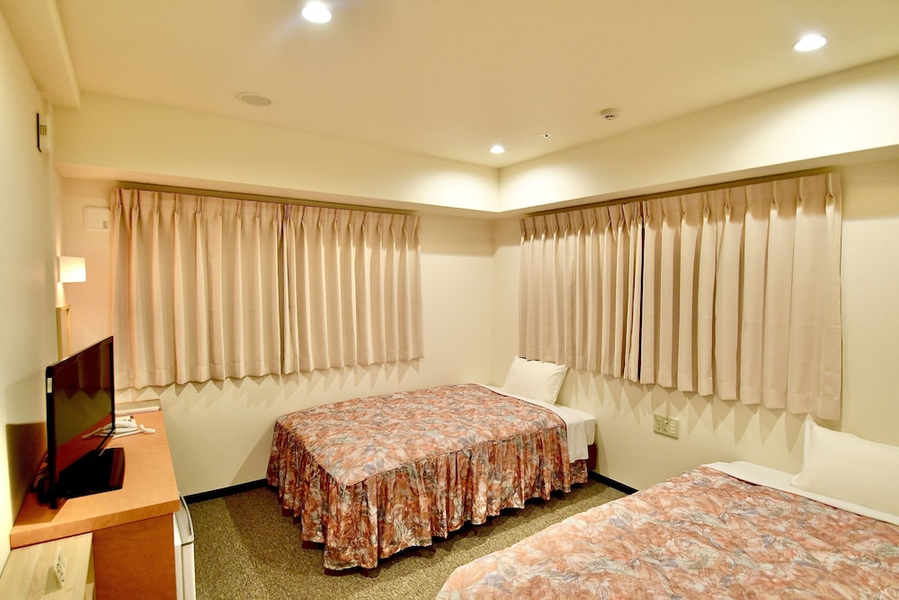 Twin Room, Smoking (4) photo 1