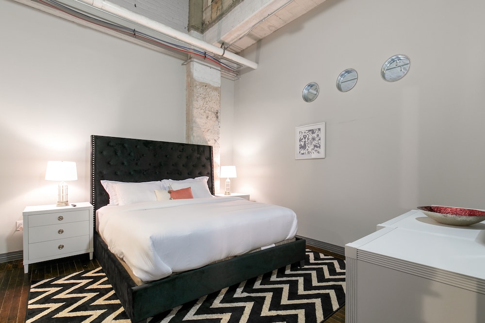 Premium Loft, 2 Bedrooms, City View, Executive Level photo 3