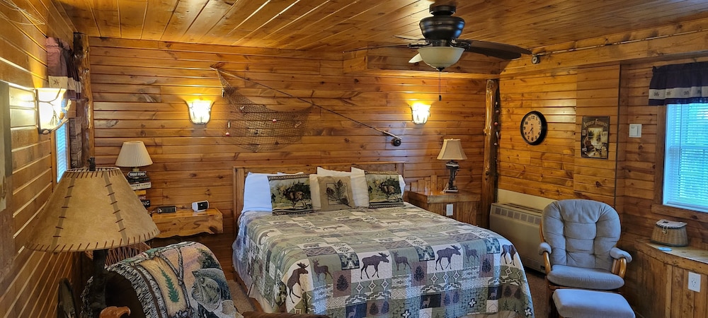 The Pine Lodge photo 2